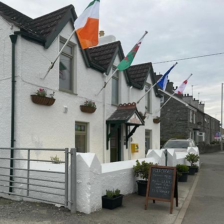 Holland Hotel Llanfachraeth Dış mekan fotoğraf