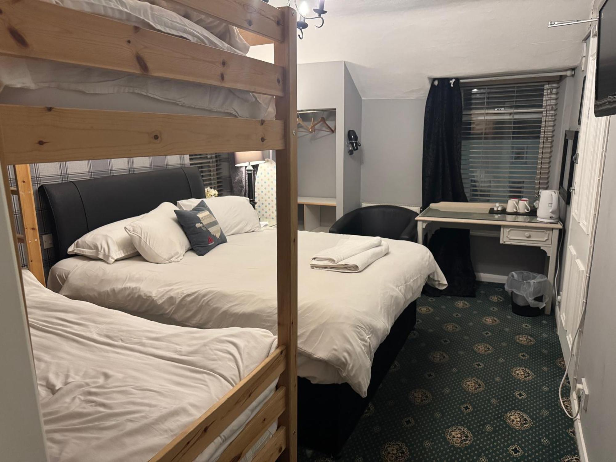 Holland Hotel Llanfachraeth Dış mekan fotoğraf